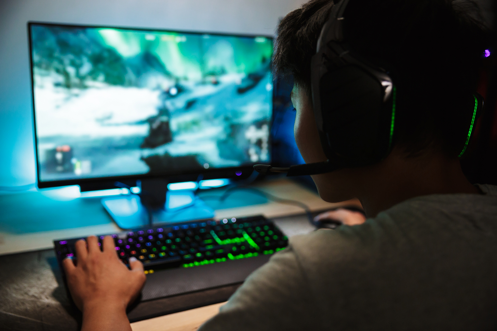 Long hour gaming may cause dry eye disease